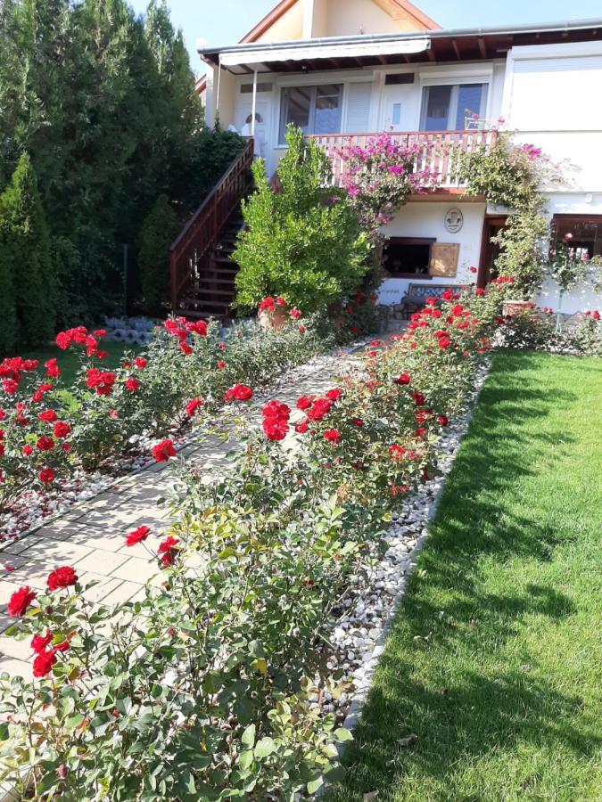Rozsakert Vendeghaz Bed and Breakfast Szigliget Buitenkant foto