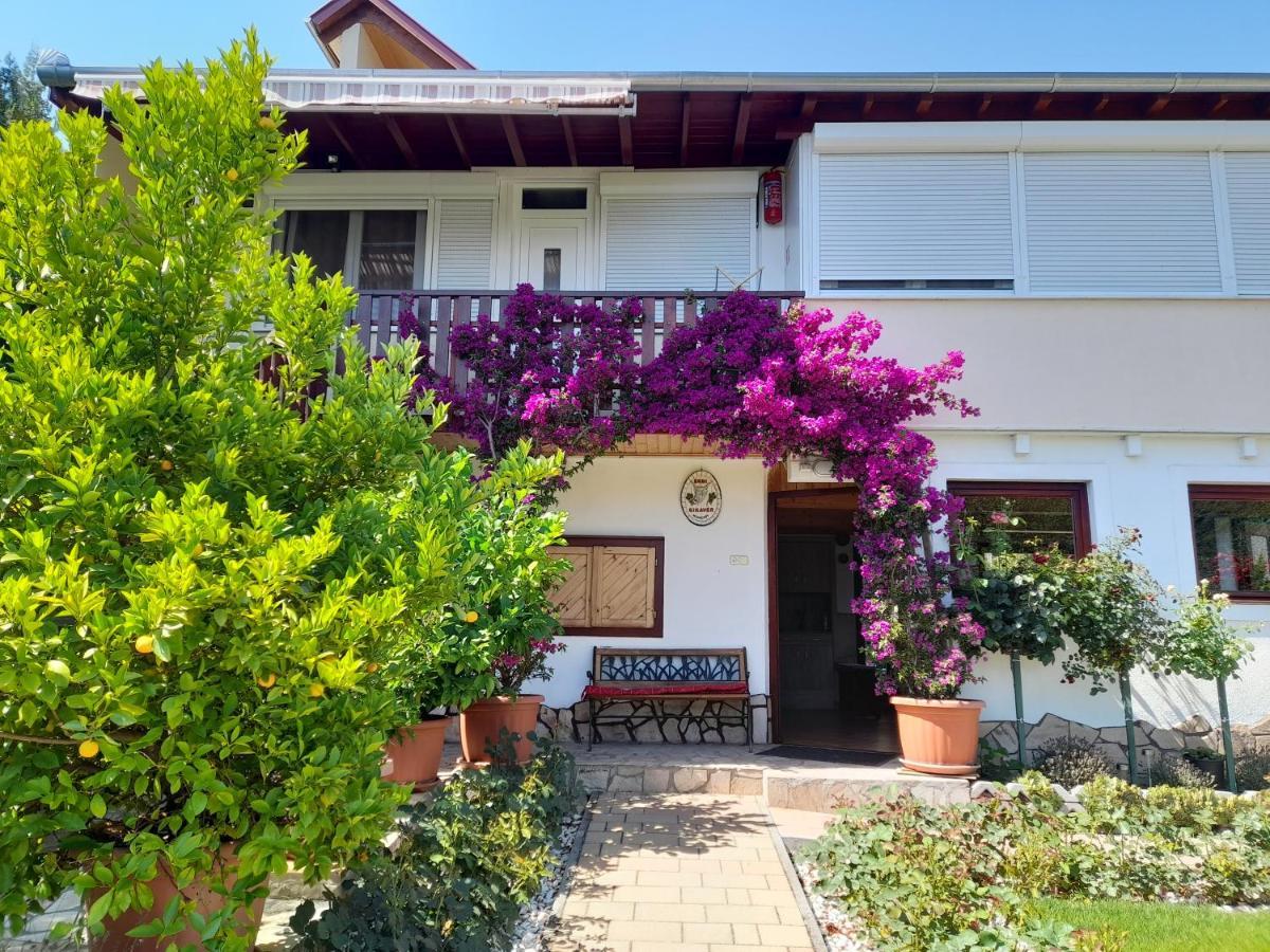Rozsakert Vendeghaz Bed and Breakfast Szigliget Buitenkant foto