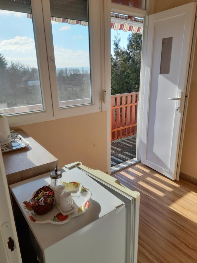Rozsakert Vendeghaz Bed and Breakfast Szigliget Buitenkant foto